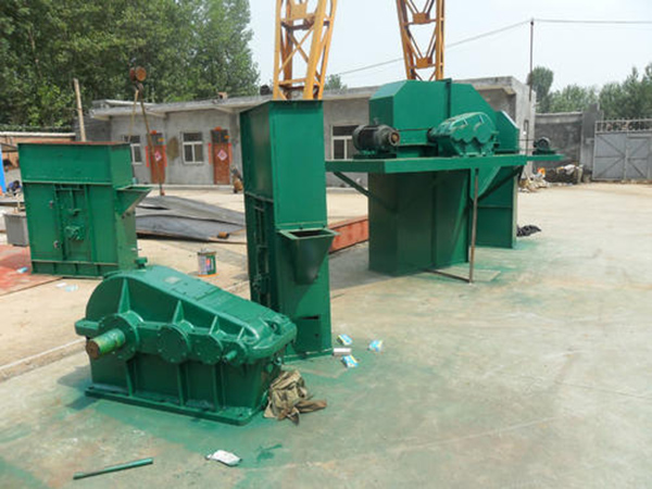 斗式提升機為什么需要安裝清料設備？